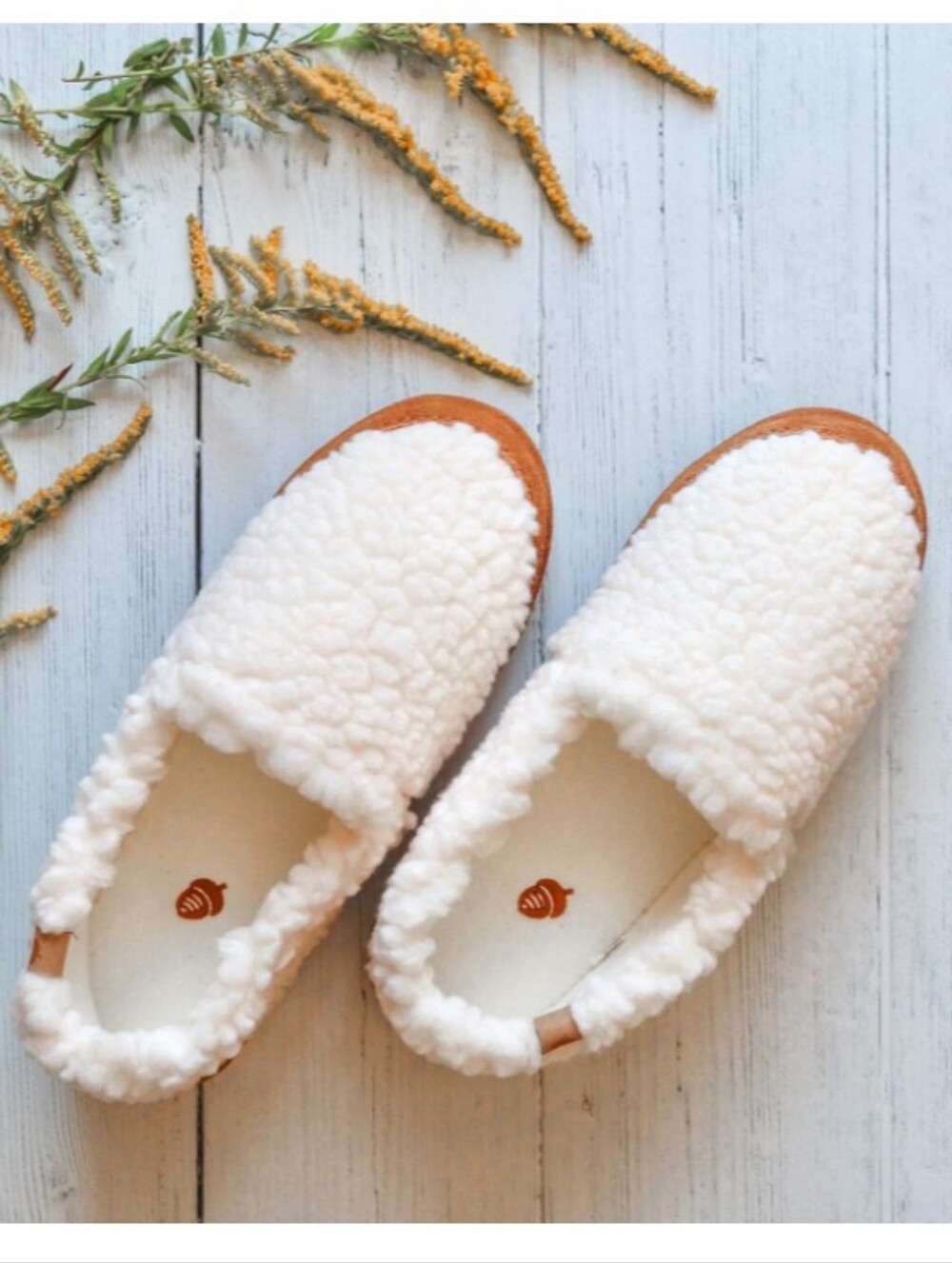 Acorn Women's Camden Moccasin Slippers With Berber Lining- New